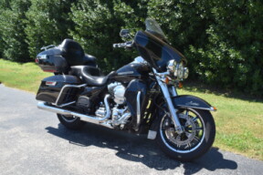 2015 Harley-Davidson® Ultra Limited thumb 3