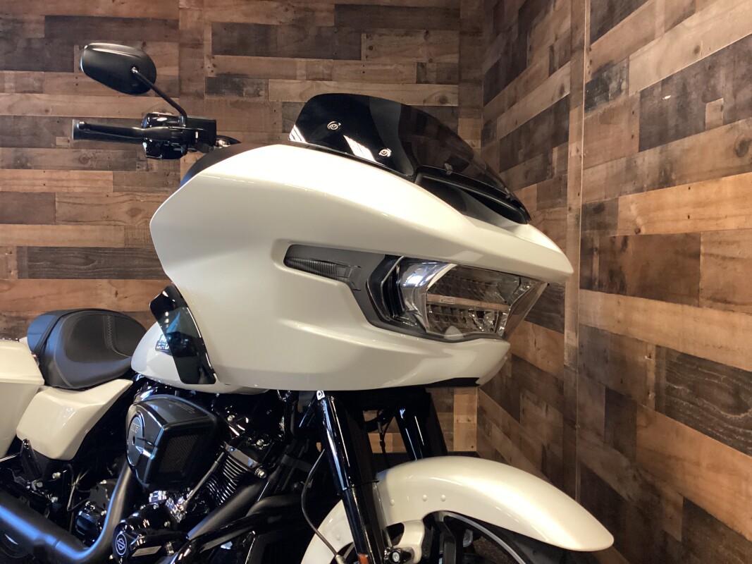 2025 Harley-Davidson Road Glide White Onyx Pearl - Black Finish FLTRX - Photo 3