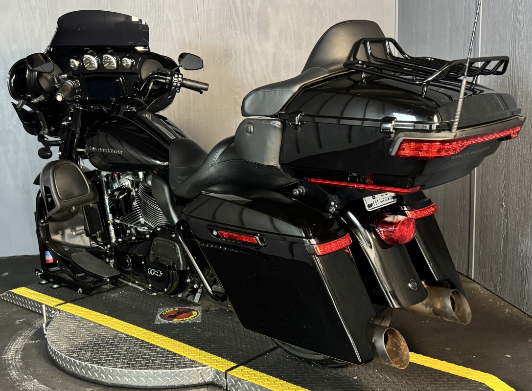 2020 Harley-Davidson Ultra Limited FLHTK BLACK - Photo 10