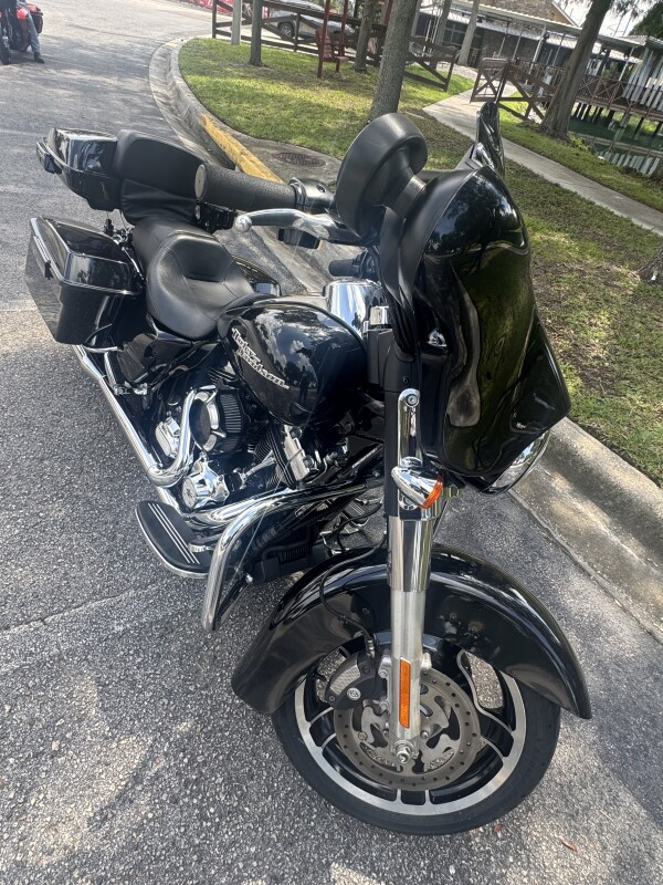 2013 Harley-Davidson Street Glide - Photo 10