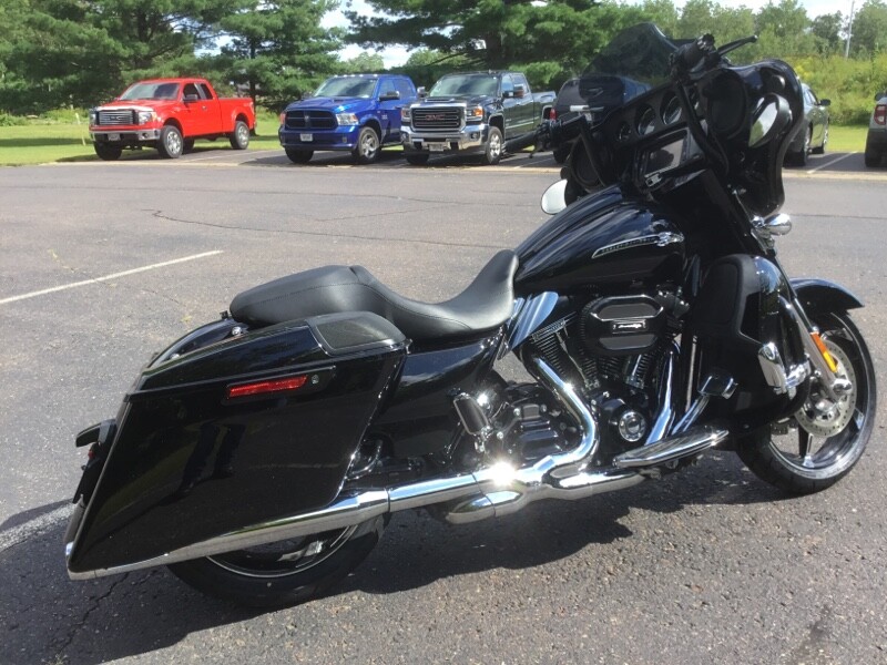 FLHXSE 2016 CVO Street Glide - Photo 4
