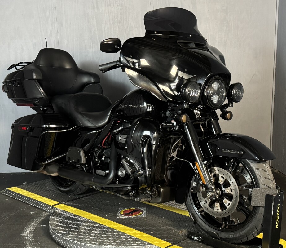 2020 Harley-Davidson Ultra Limited FLHTK BLACK - Photo 7