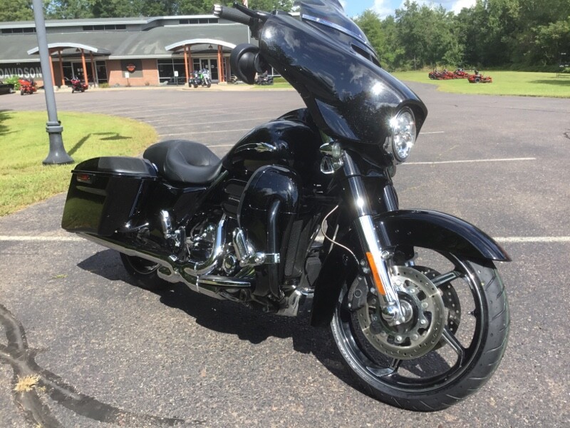 FLHXSE 2016 CVO Street Glide
