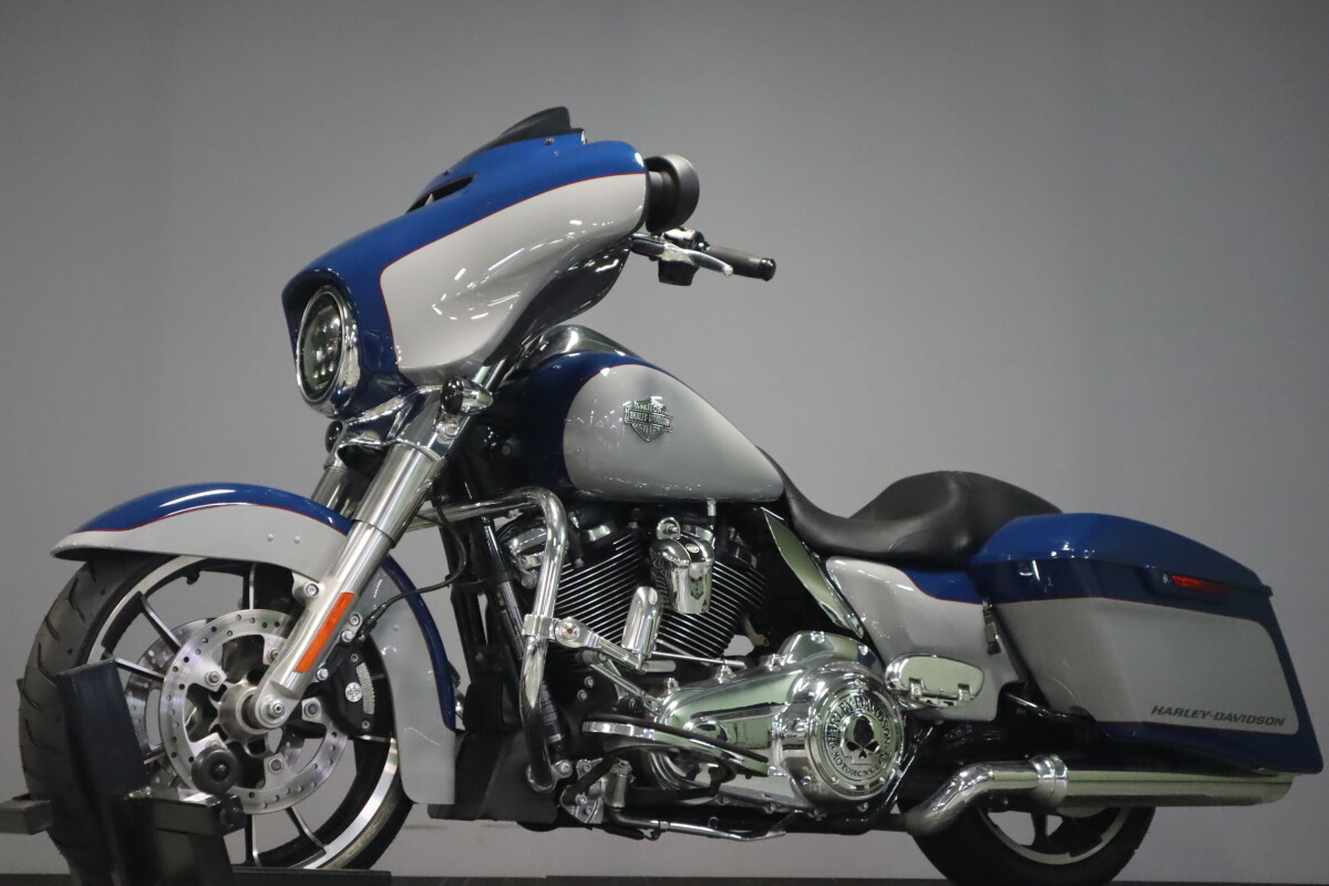 2023 Harley-Davidson Street Glide FLHX - Photo 4