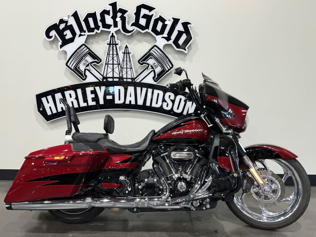 2017 Harley-Davidson CVO Street Glide FLHXSE