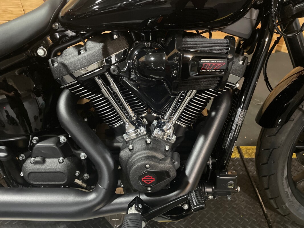 Harley-Davidson Low Rider S 2025 FXLRS VIVID BLACK - Photo 2