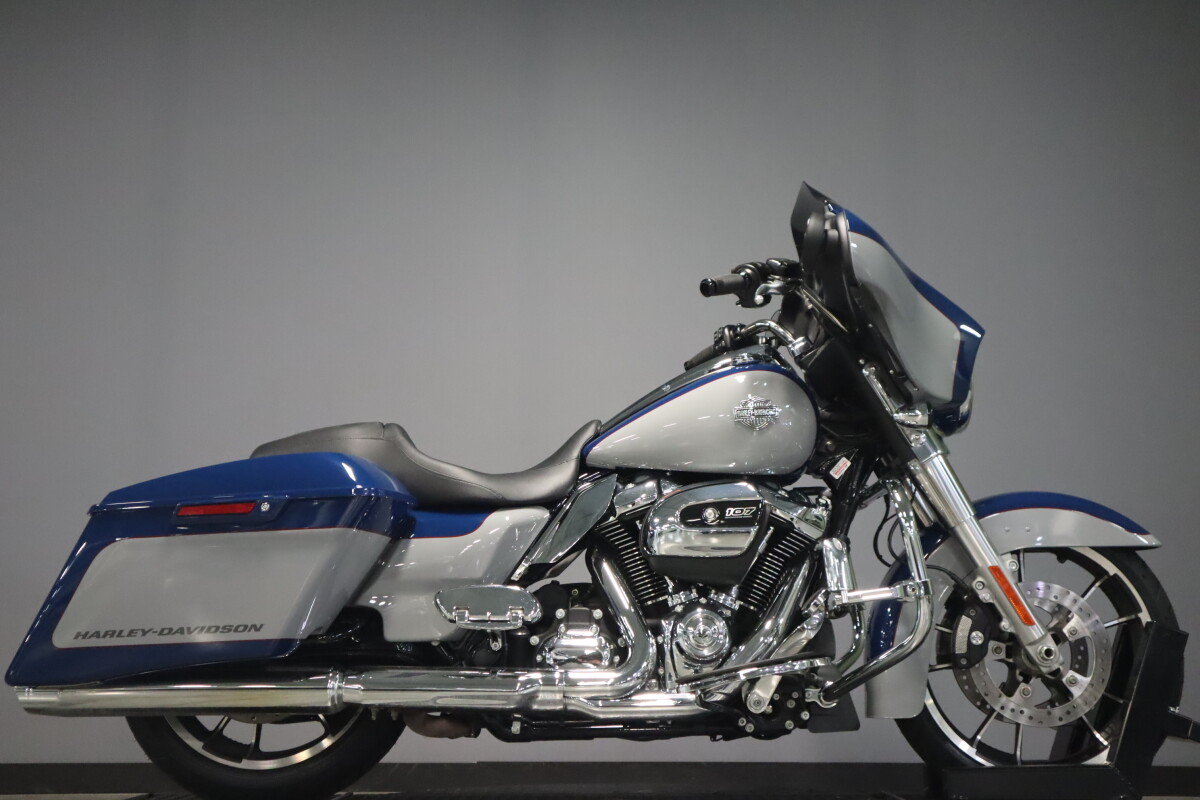 2023 Harley-Davidson Street Glide FLHX