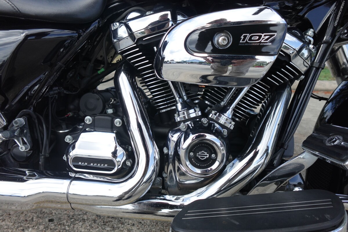 2017 Harley-Davidson Street Glide Special FLHXS - Photo 10