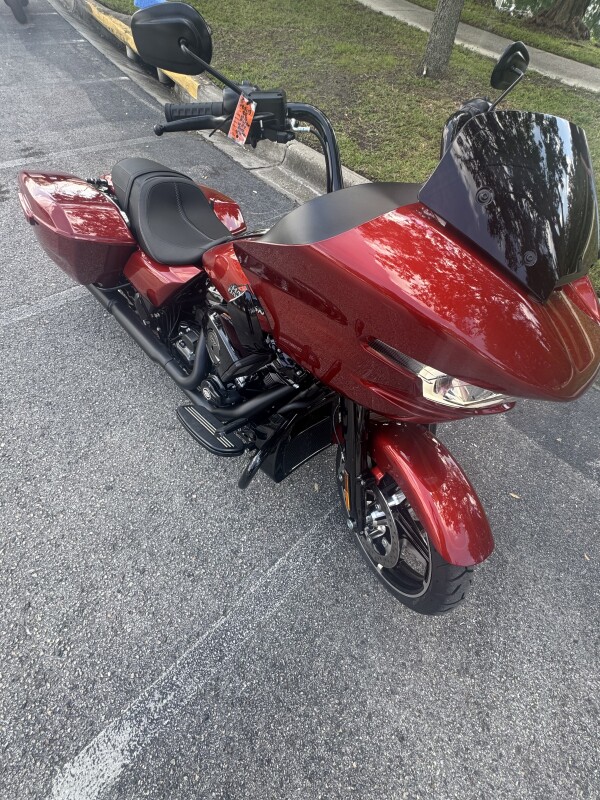 2025 Harley-Davidson Road Glide - Photo 9