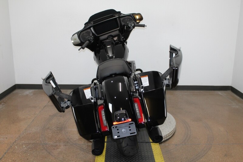 Harley-Davidson Street Glide 2025 FLHX 84640652 VIVID BLACK - Photo 9