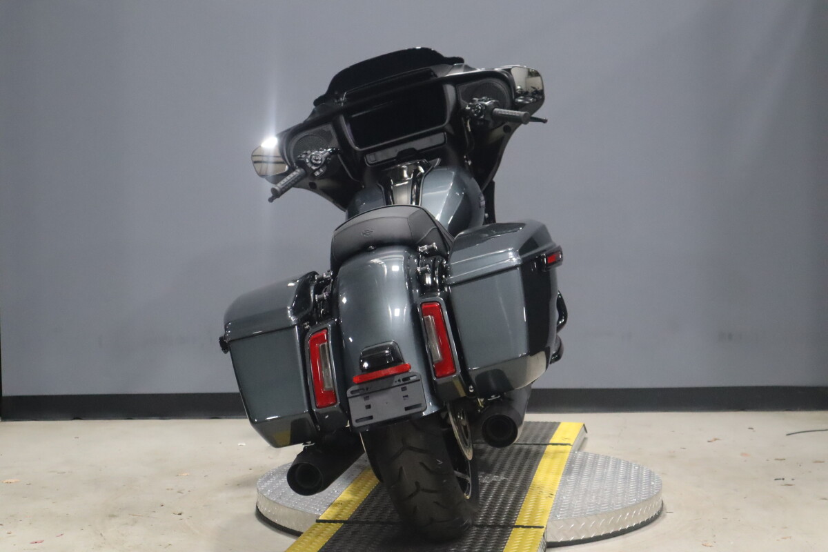 2025 Harley-Davidson Street Glide FLHX - Photo 5