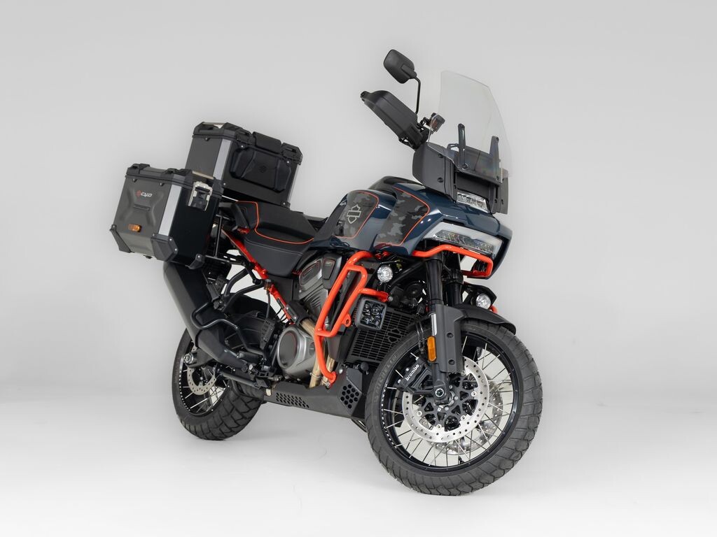 Harley-Davidson Street Glide – krachtige touringmotor met gestroomlijnde batwing-kuip en comfortabele zithouding.