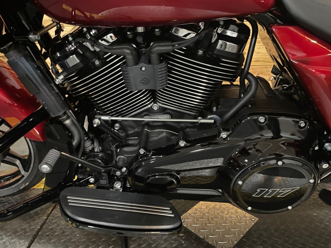Harley-Davidson Road Glide 2025 FLTRX BRILLIANT RED - Photo 9