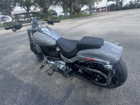 2025 Harley-Davidson® Breakout™ thumb 1