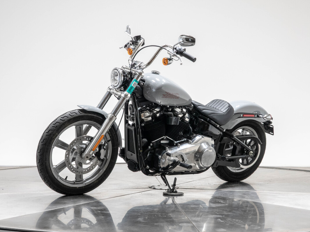 2024 Harley-Davidson FXST Softail Standard in Billiard Gray with 10 miles - Photo 9