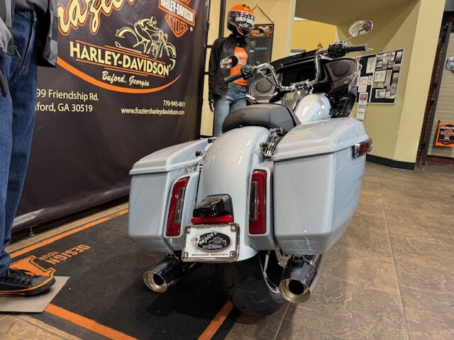 2025 Harley-Davidson Road Glide Atlas Silver Metallic - Photo 4