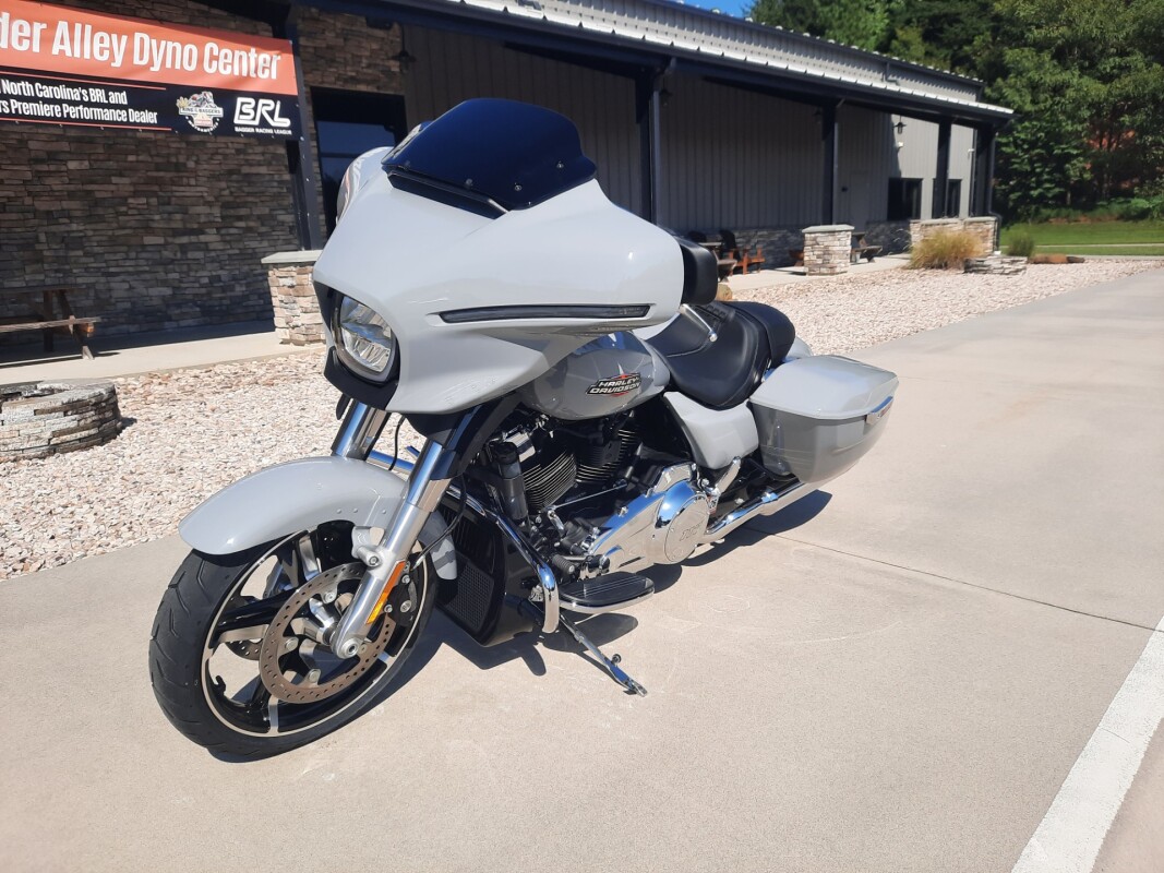 2025 Harley-Davidson Street Glide Billiard Gray - Photo 2