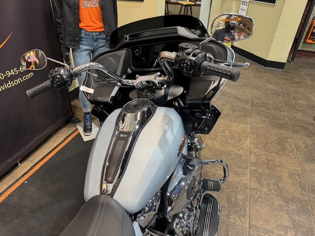 2025 Harley-Davidson Road Glide Atlas Silver Metallic - Photo 5
