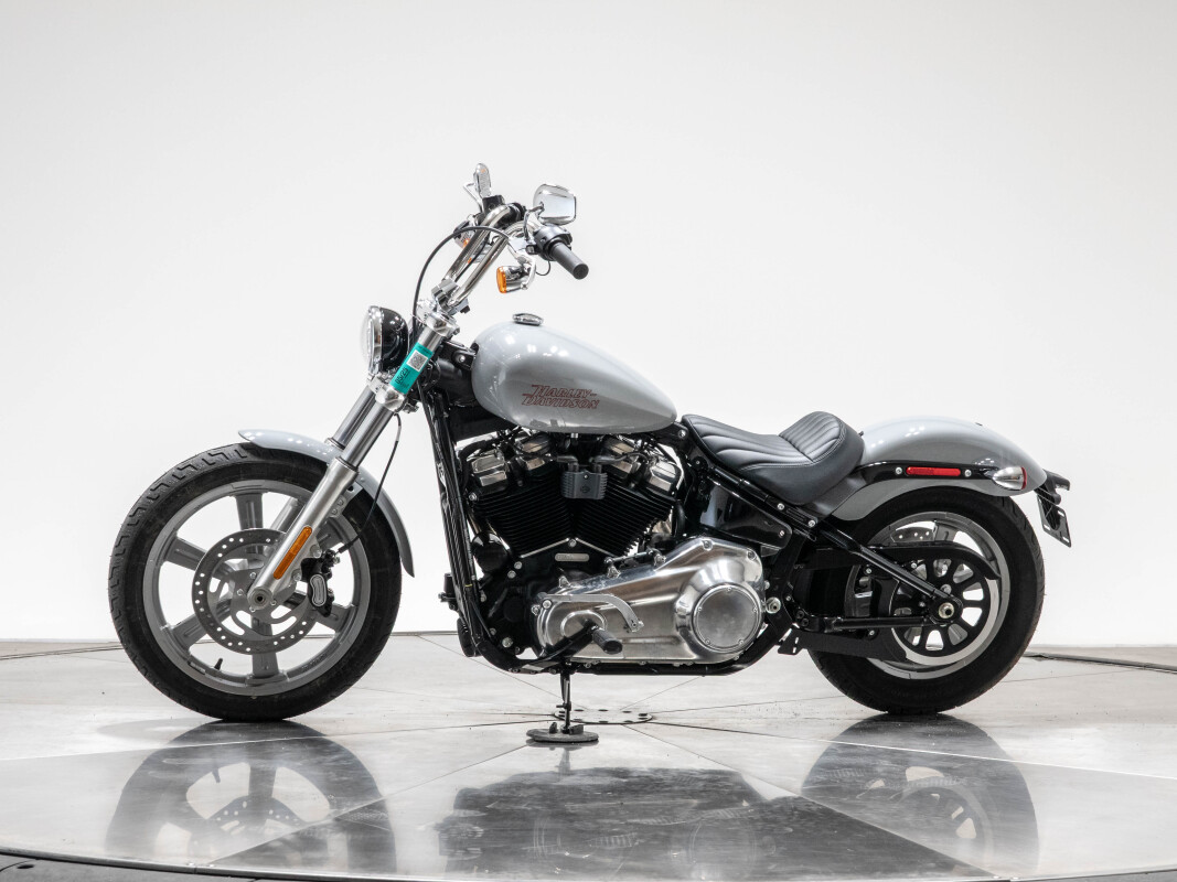 2024 Harley-Davidson FXST Softail Standard in Billiard Gray with 10 miles - Photo 10