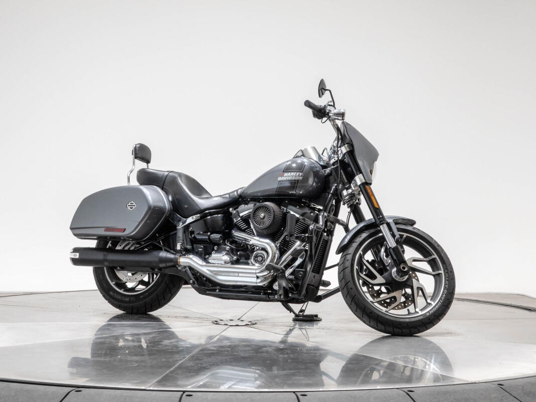 2021 Harley-Davidson FLSB Sport Glide in Gauntlet Gray Metallic - Photo 2