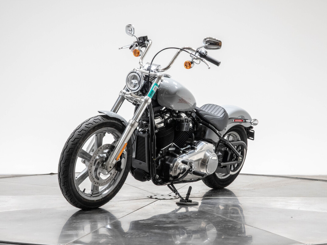 2024 Harley-Davidson FXST Softail Standard in Billiard Gray with 10 miles - Photo 8