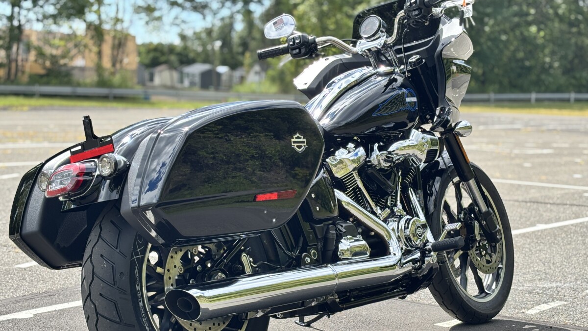 FXLRST 2025 Low Rider ST - Photo 9