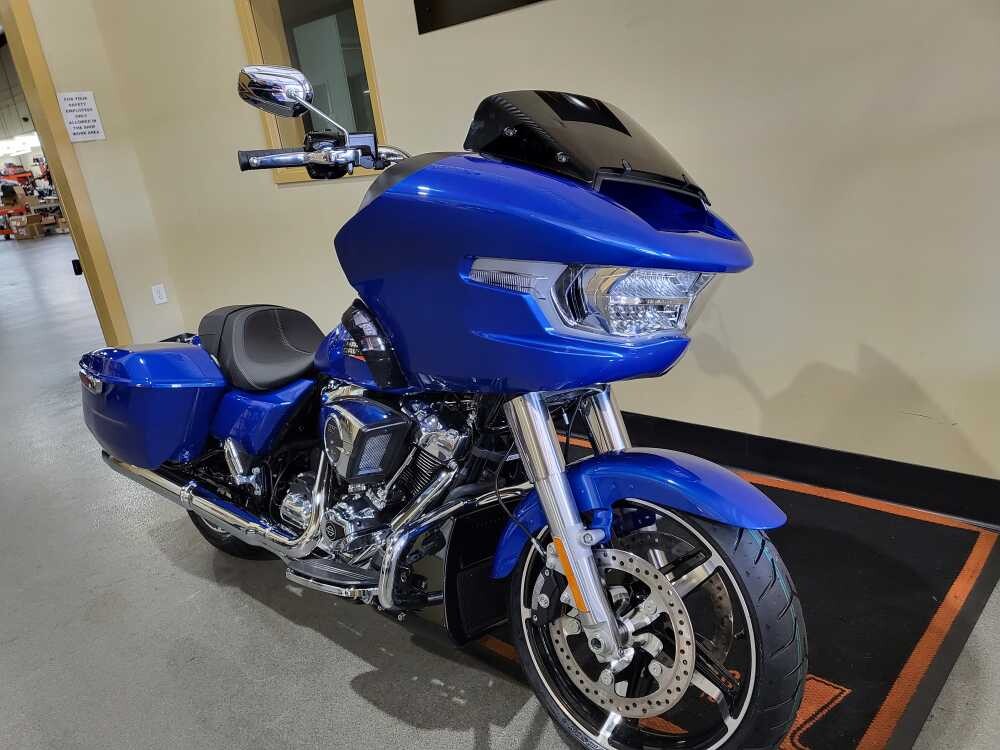 FLTRX 2025 Road Glide - Photo 3
