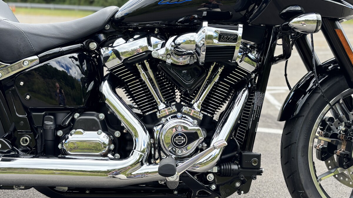 FXLRST 2025 Low Rider ST - Photo 3