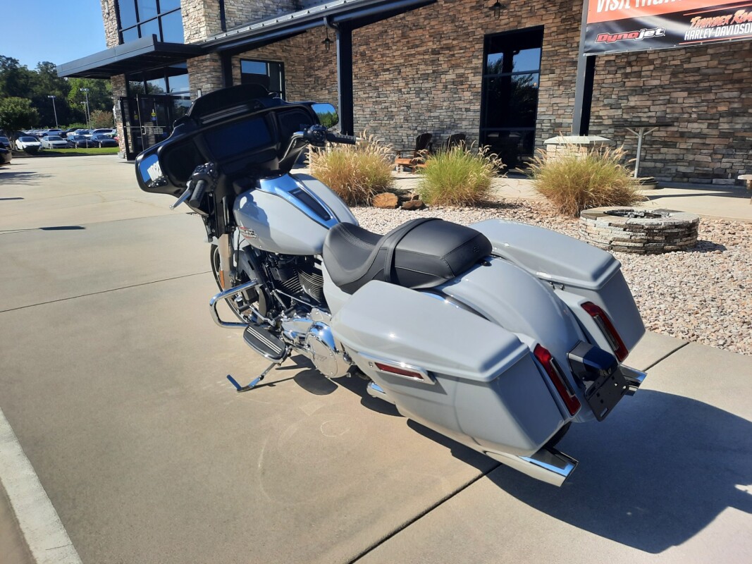 2025 Harley-Davidson Street Glide Billiard Gray - Photo 8