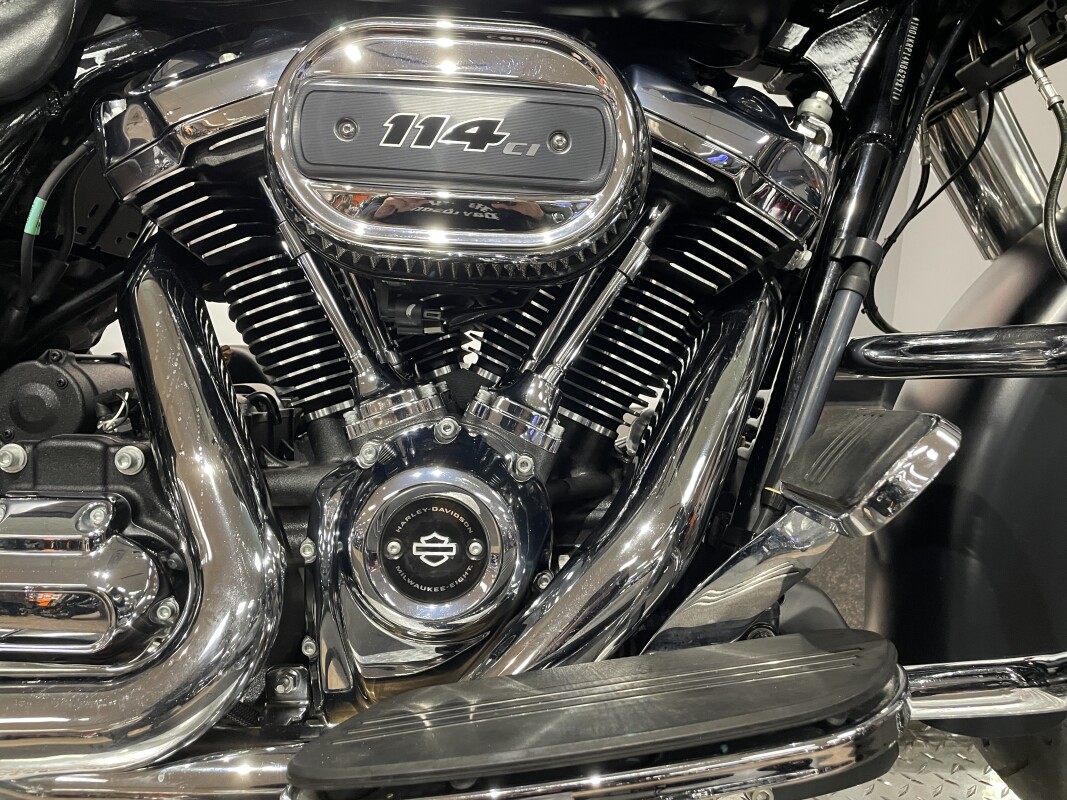 2022 Harley-Davidson Street Glide Special Black Denim - Photo 10