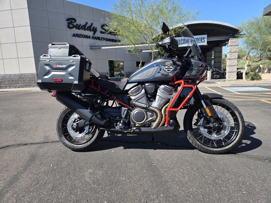 RA1250SE 2025 CVO Pan America