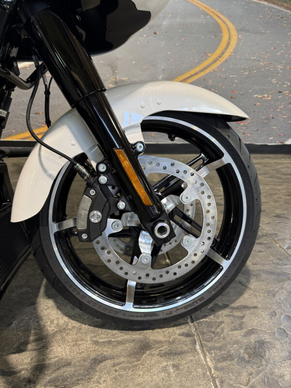 2025 Harley-Davidson Road Glide - Photo 6
