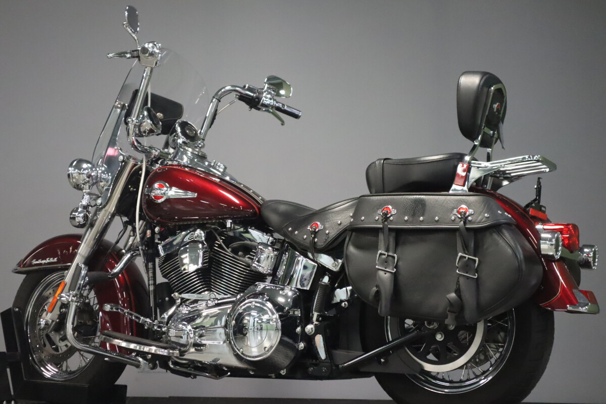 2017 Harley-Davidson Heritage Softail Classic FLSTC - Photo 6
