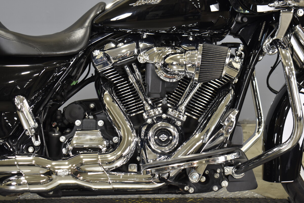 2017 Harley-Davidson Road Glide Special FLTRXS - Photo 10