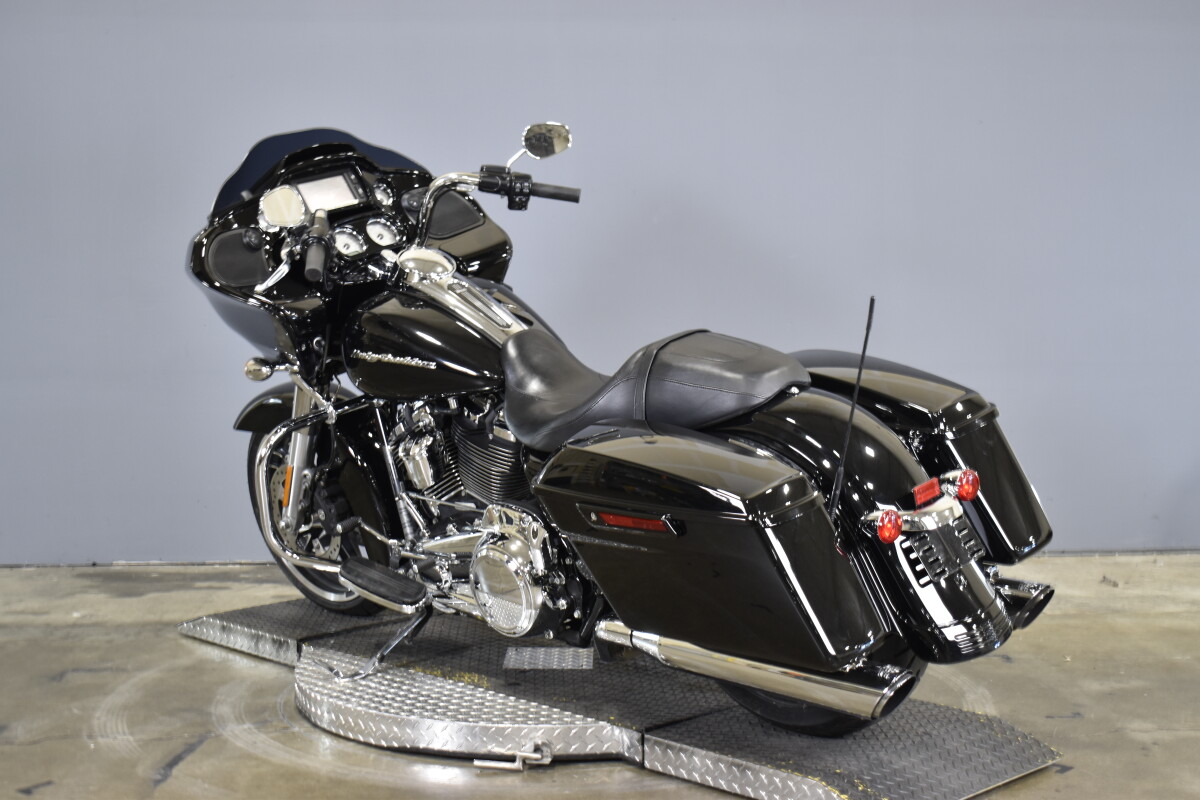 2017 Harley-Davidson Road Glide Special FLTRXS - Photo 6