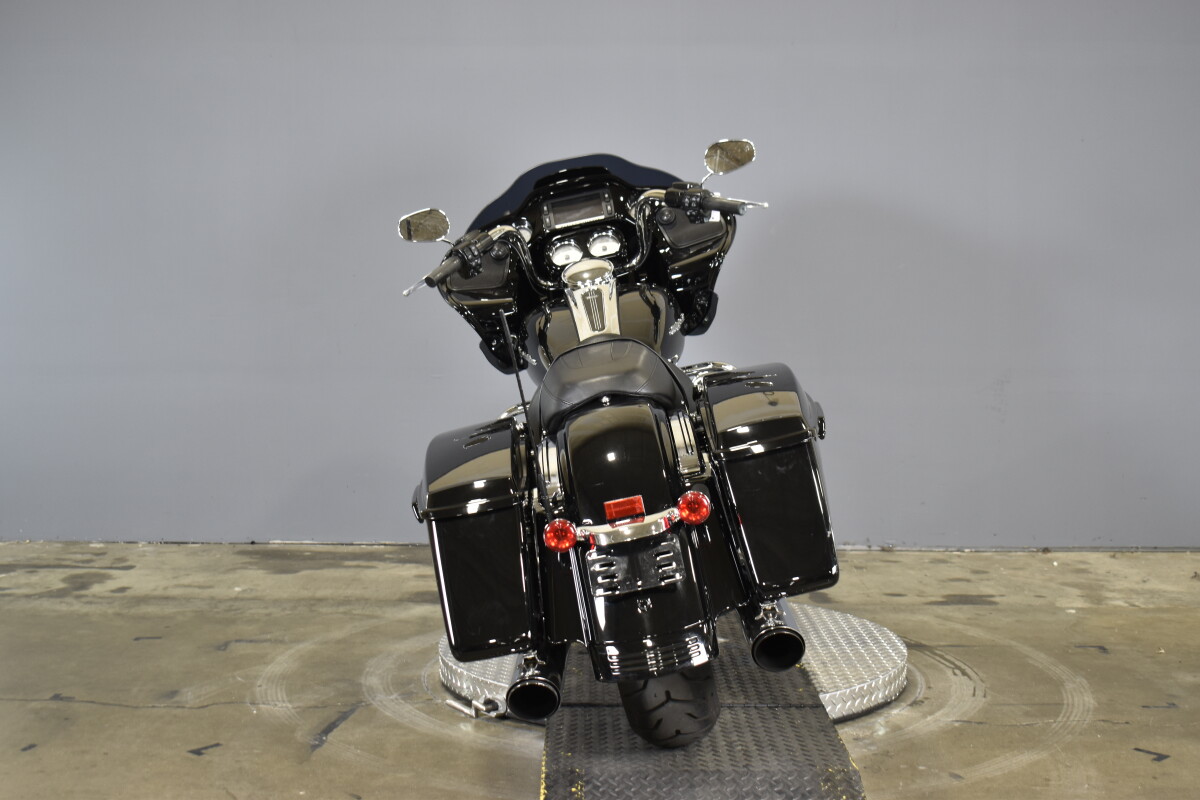 2017 Harley-Davidson Road Glide Special FLTRXS - Photo 7