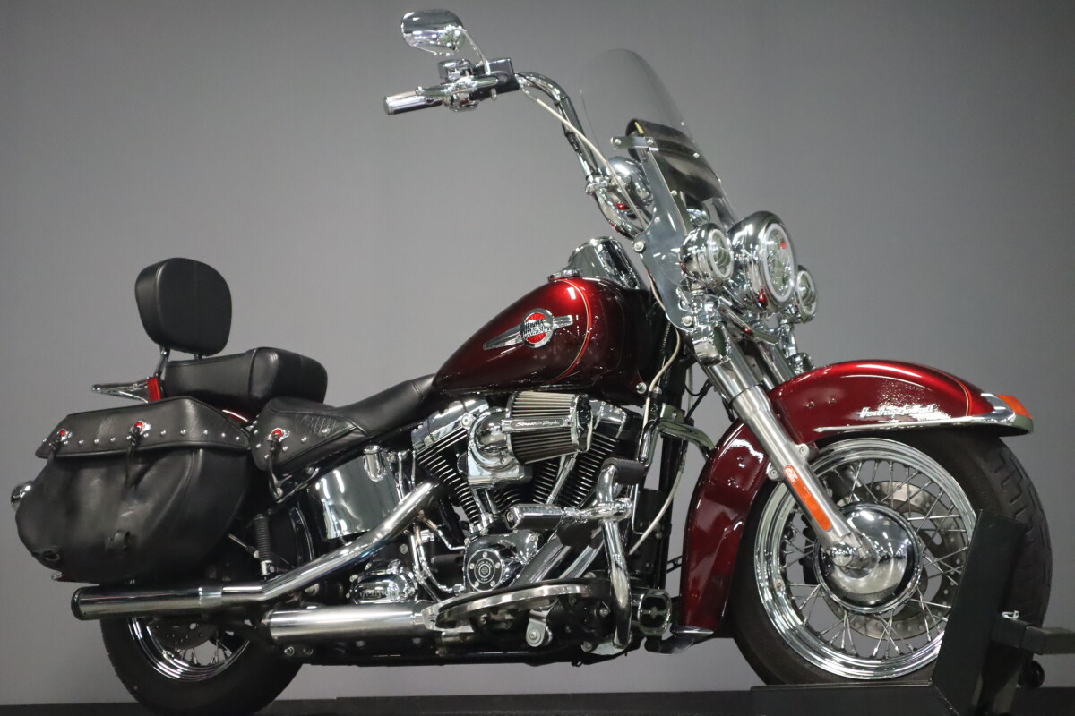 2017 Harley-Davidson Heritage Softail Classic FLSTC - Photo 2