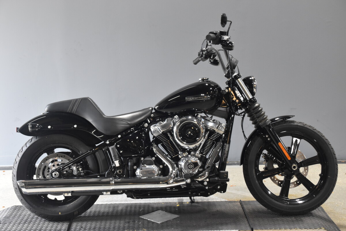 2024 Harley-Davidson® Breakout™ 117 FXBR | Rockstar Harley-Davidson®
