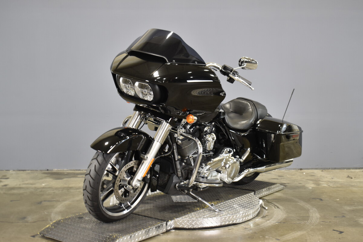 2017 Harley-Davidson Road Glide Special FLTRXS - Photo 4