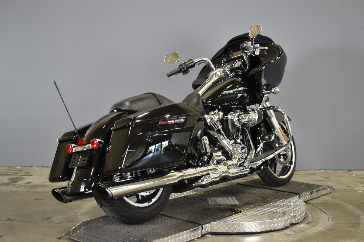 2017 Harley-Davidson Road Glide Special FLTRXS - Photo 9