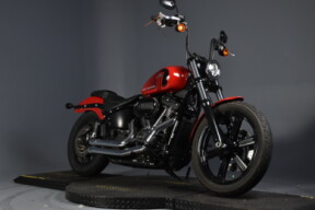 2022 Harley-Davidson® Street Bob® 114 FXBBS thumb 2
