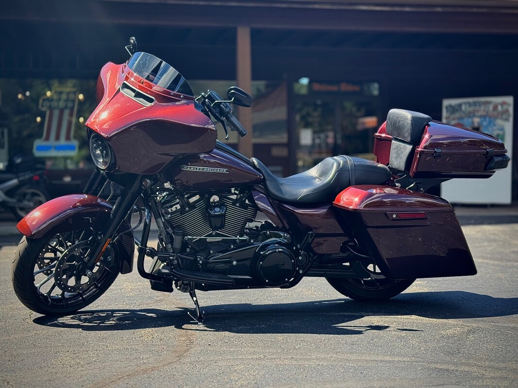 2018 Harley-Davidson Street Glide Special Twisted Cherry - Photo 2