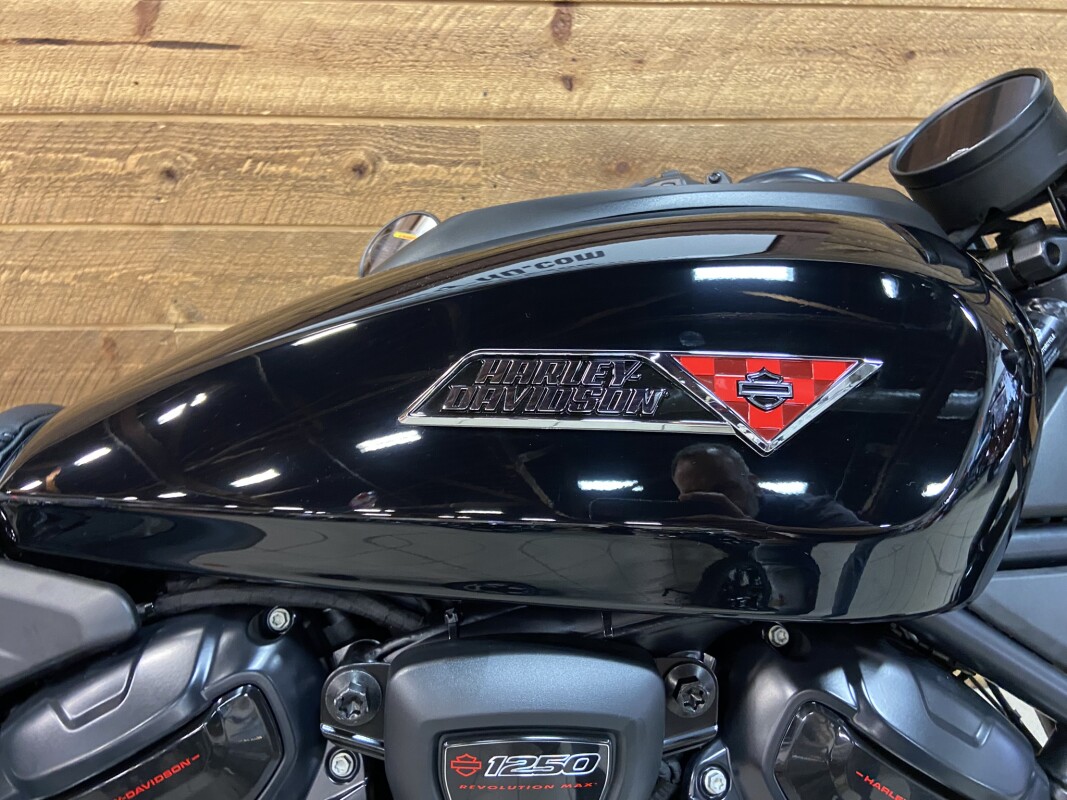 2025 Harley-Davidson Sportster S Vivid Black RH1250S - Photo 2