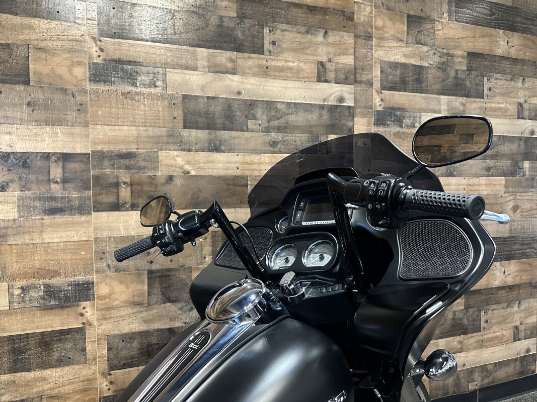2017 Harley-Davidson Road Glide Special Black Denim FLTRXS - Photo 3