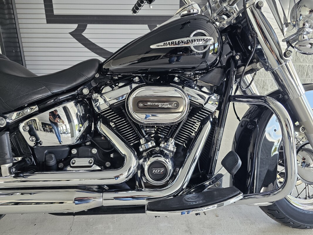 2020 Harley-Davidson Heritage Classic 107 - Photo 2