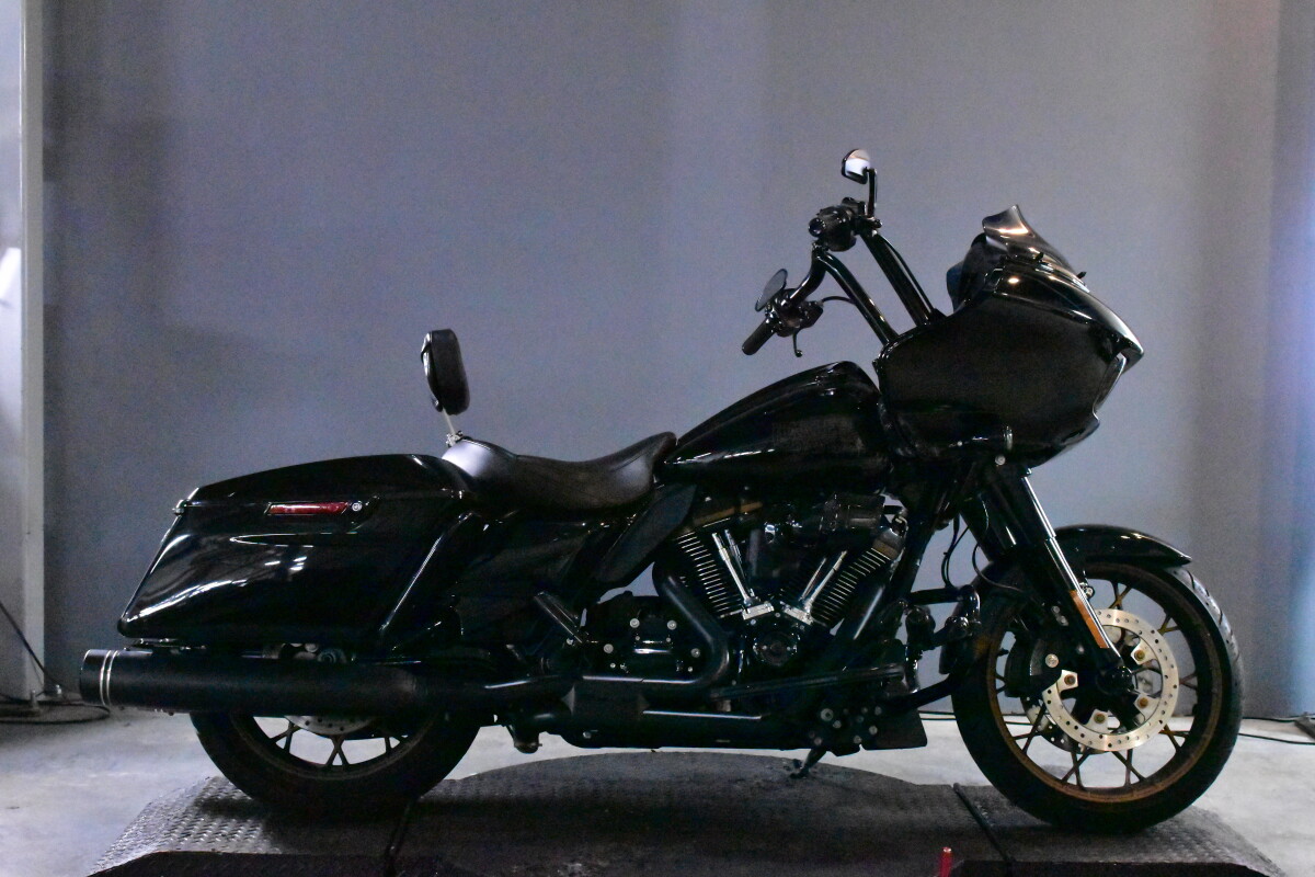 2022 Harley-Davidson® Road Glide® ST FLTRXST | Alligator Alley