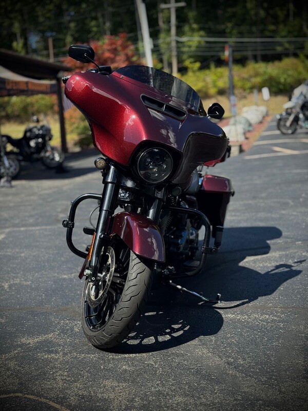 2018 Harley-Davidson Street Glide Special Twisted Cherry - Photo 3