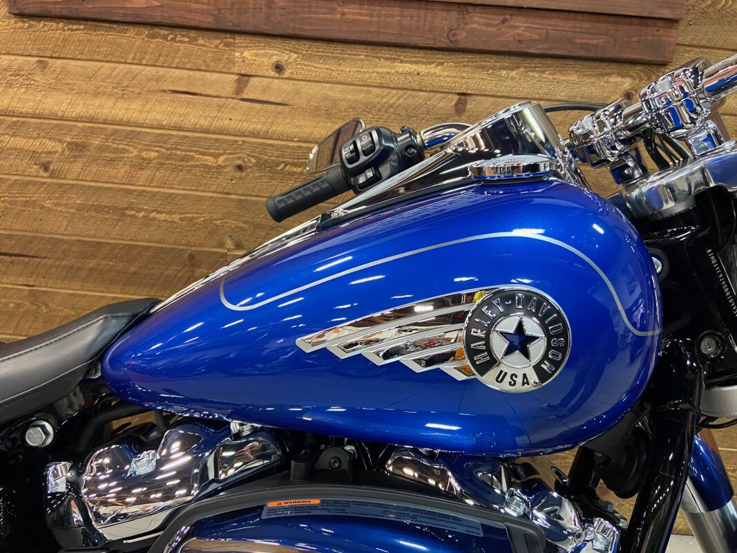 2025 Harley-Davidson Fat Boy Blue Burst FLFB - Photo 2