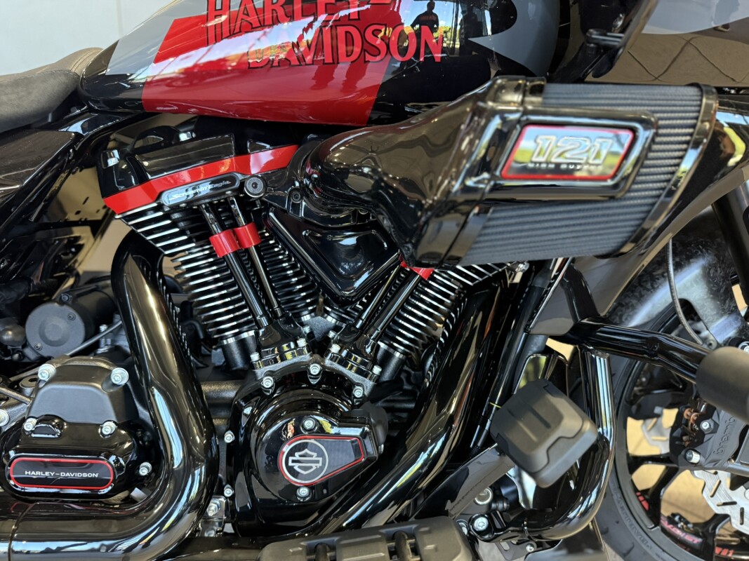 FLTRXSTSE 2025 CVO Road Glide ST - Photo 3