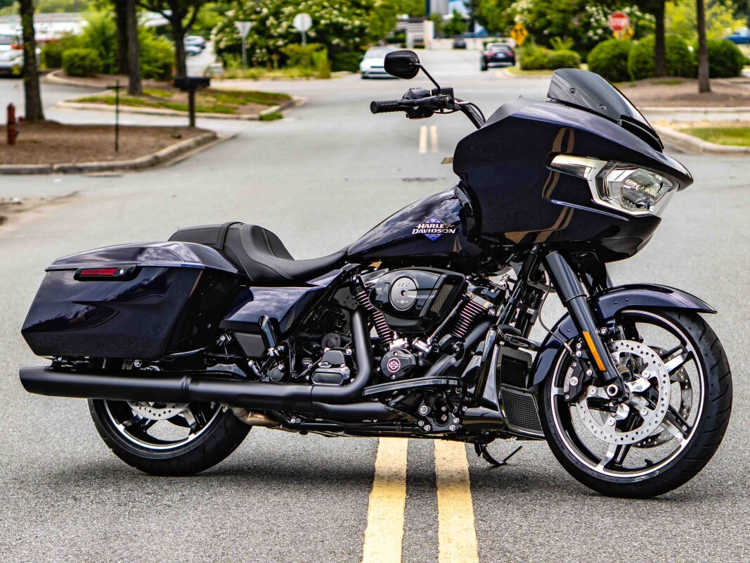 FLTRX 2025 Road Glide - Photo 3